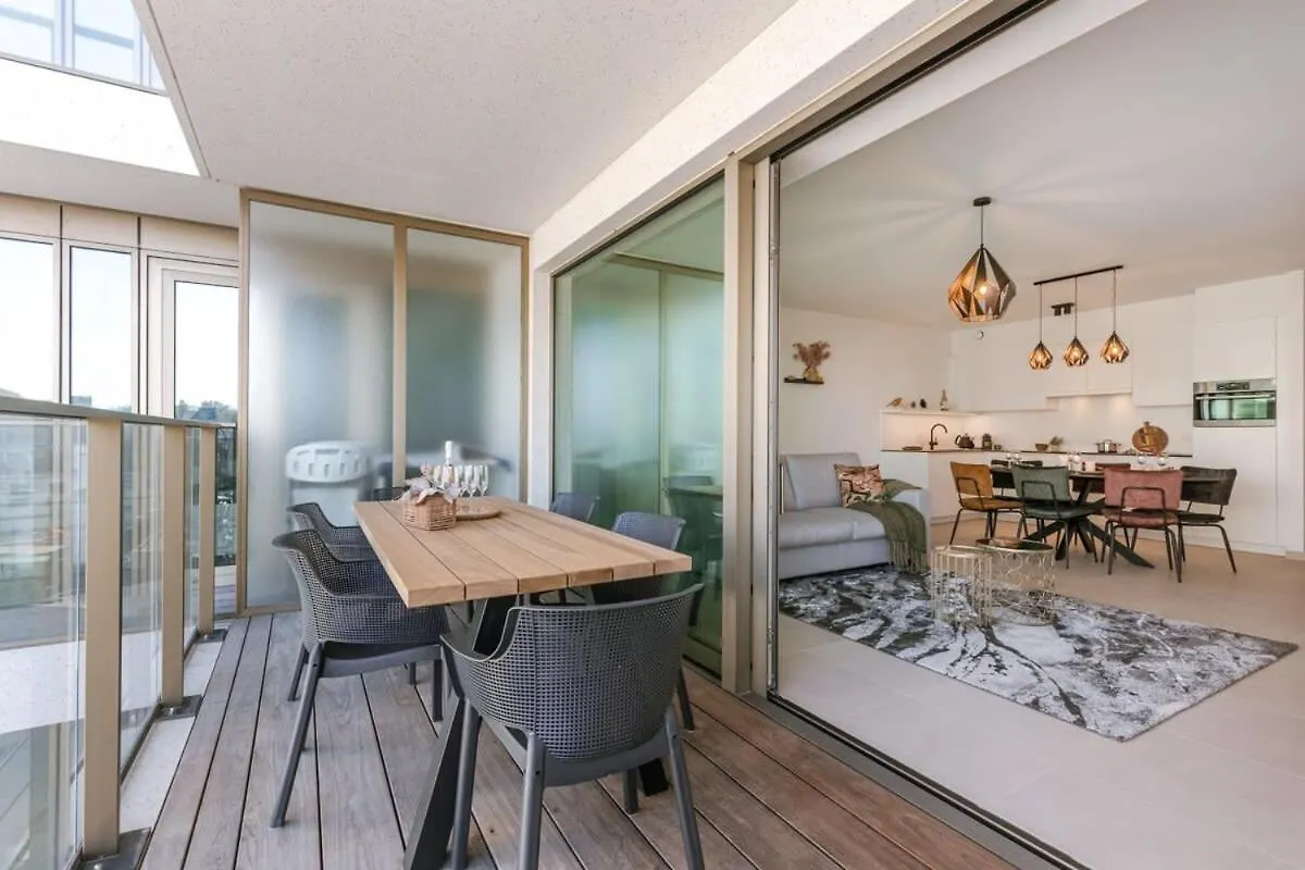 Huswell - Modern Apartment With South Facing Terrace Oostende